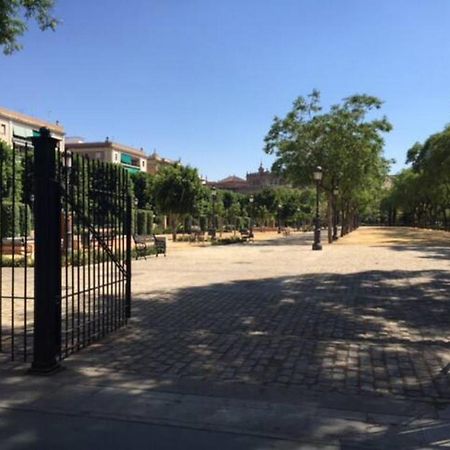 Apartamento A Estrenar Frente A La Plaza De Espana Sevilha Exterior foto