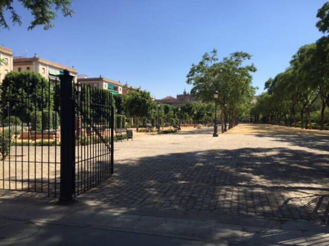 Apartamento A Estrenar Frente A La Plaza De Espana Sevilha Exterior foto